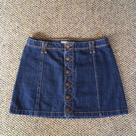 Hollister Dresses & Skirts - Denim skirt Hollister